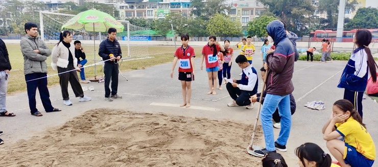 SÔI NỔI TRANH TÀI GIẢI ĐIỀN KINH HỌC SINH XÃ ĐẠI THANH NĂM HỌC 2025-2026- Ảnh 5.