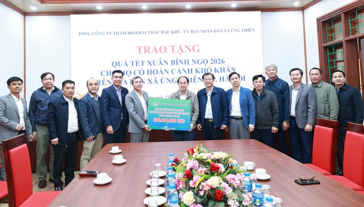 Xã Ứng Thiên tiếp nhận kinh phí hỗ trợ Tết Bính Ngọ 2026 cho các hộ gia đình có hoàn cảnh khó khăn- Ảnh 4.