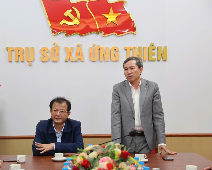 Xã Ứng Thiên tiếp nhận kinh phí hỗ trợ Tết Bính Ngọ 2026 cho các hộ gia đình có hoàn cảnh khó khăn- Ảnh 2.