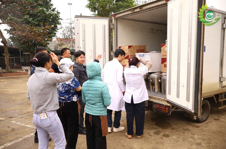 Xã Phú Cát kiểm tra công tác an toàn thực phẩm tại các trường học trên địa bàn- Ảnh 5.