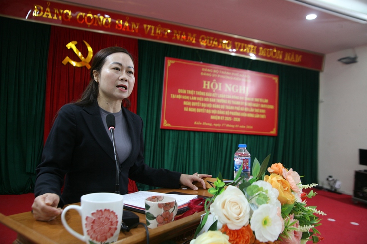 Đảng ủy phường Kiến Hưng tổ chức hội nghị triển khai Nghị quyết đại hội đảng bộ phường lần thứ I; Nghị quyết Đại hội đảng bộ thành phố Hà Nội lần thứ XVIII và các chương trình, đề án thực hiện nghị quyết- Ảnh 1.