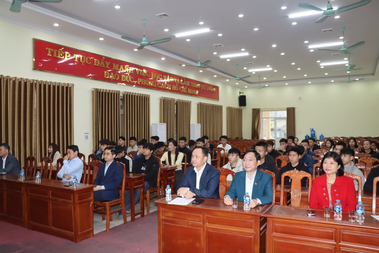 Bế giảng lớp bồi dưỡng nhận thức về đảng cho thanh niên sẵn sàng nhập ngũ năm 2026- Ảnh 2.