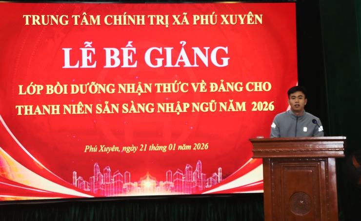 Bế giảng lớp bồi dưỡng nhận thức về đảng cho thanh niên sẵn sàng nhập ngũ năm 2026- Ảnh 1.