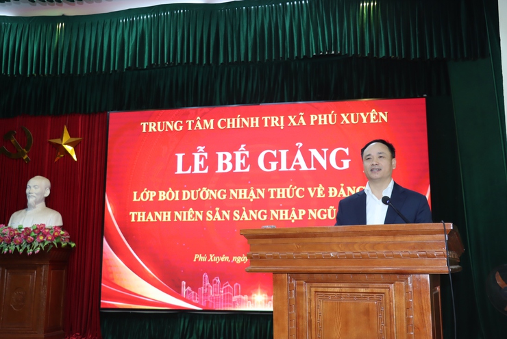 Bế giảng lớp bồi dưỡng nhận thức về đảng cho thanh niên sẵn sàng nhập ngũ năm 2026- Ảnh 4.