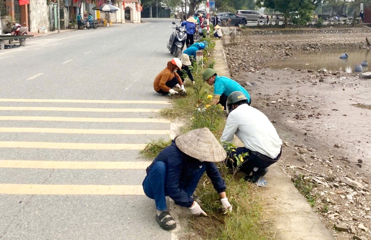 Hội nông dân xã Thượng Phúc chung tay xây dựng môi trường sáng - xanh - sạch - đẹp- Ảnh 3.