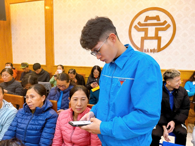 Hơn 200 cán bộ, hội viên tham gia tập huấn về ứng dụng công nghệ thông tin và trí tuệ nhân tạo- Ảnh 5.