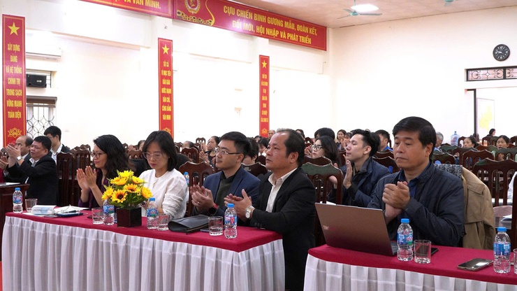  TẬP HUẤN PHÁT TRIỂN DU LỊCH CỘNG ĐỒNG GẮN VỚI LÀNG NGHỀ NÓN LÁ TRI LỄ XÃ DÂN HÒA- Ảnh 2.