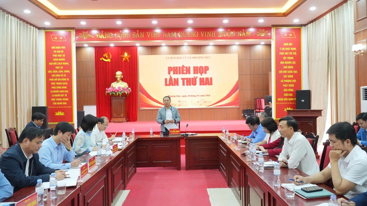 Sáng ngày 20/1, Ủy ban bầu cử xã đã tổ chức phiên họp lần thứ hai nhằm triển khai và rà soát công tác chuẩn bị phục vụ cuộc bầu cử trong thời gian tới. - Ảnh 1.