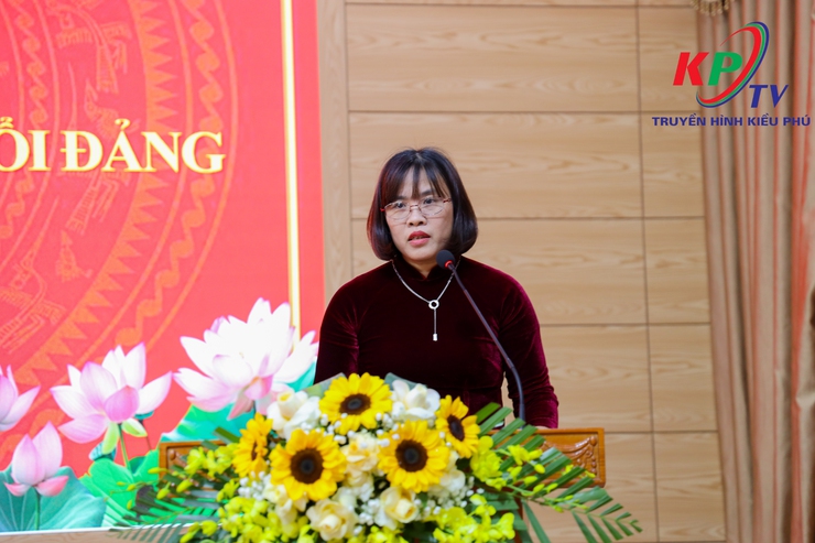 Đảng ủy xã Kiều Phú tổ chức trao tặng Huy hiệu Đảng đợt 3/2/2026.- Ảnh 3.