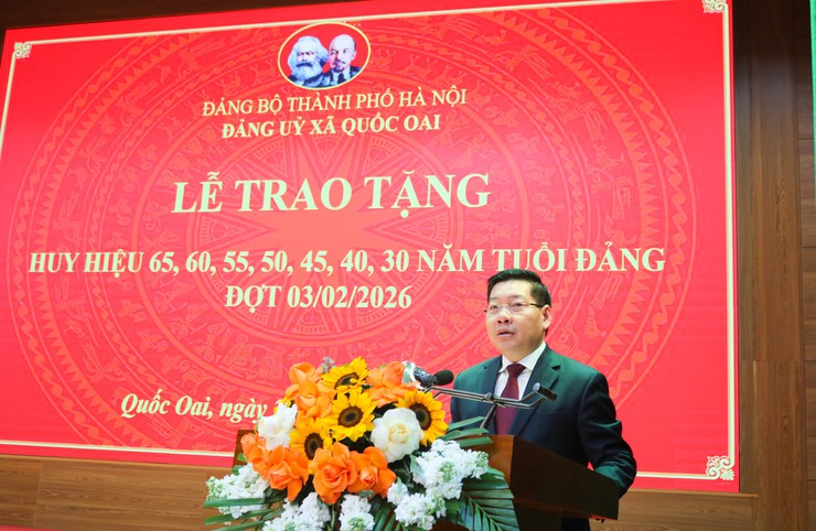 39 Đảng viên xã Quốc Oai được trao tặng Huy hiệu Đảng dịp kỷ niệm 96 năm Ngày thành lập Đảng Cộng sản Việt Nam- Ảnh 11.