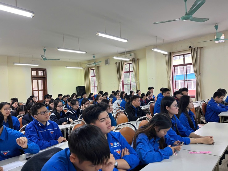 HỘI NGHỊ ĐỐI THOẠI GIỮA LÃNH ĐẠO UBND PHƯỜNG VỚI THANH NIÊN- Ảnh 11.