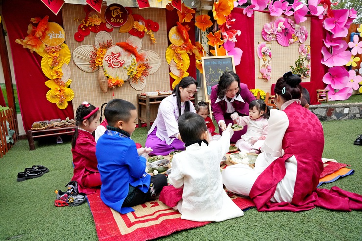 PHƯỜNG SƠN TÂY TỔ CHỨC KIẾN TẬP CHUYÊN ĐỀ PHÁT TRIỂN CHƯƠNG TRÌNH GIÁO DỤC MẦM NON THEO HƯỚNG PHÁT TRIỂN NHẬN THỨC- Ảnh 6.