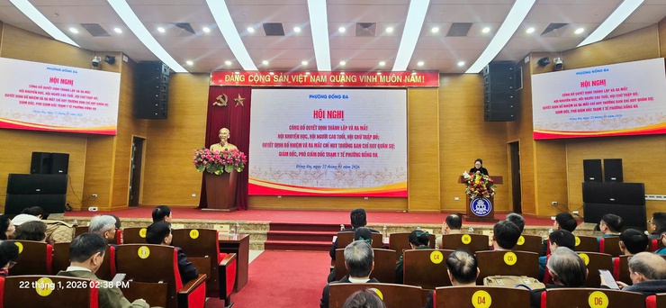 Phường Đống Đa công bố các quyết định về công tác cán bộ- Ảnh 5.