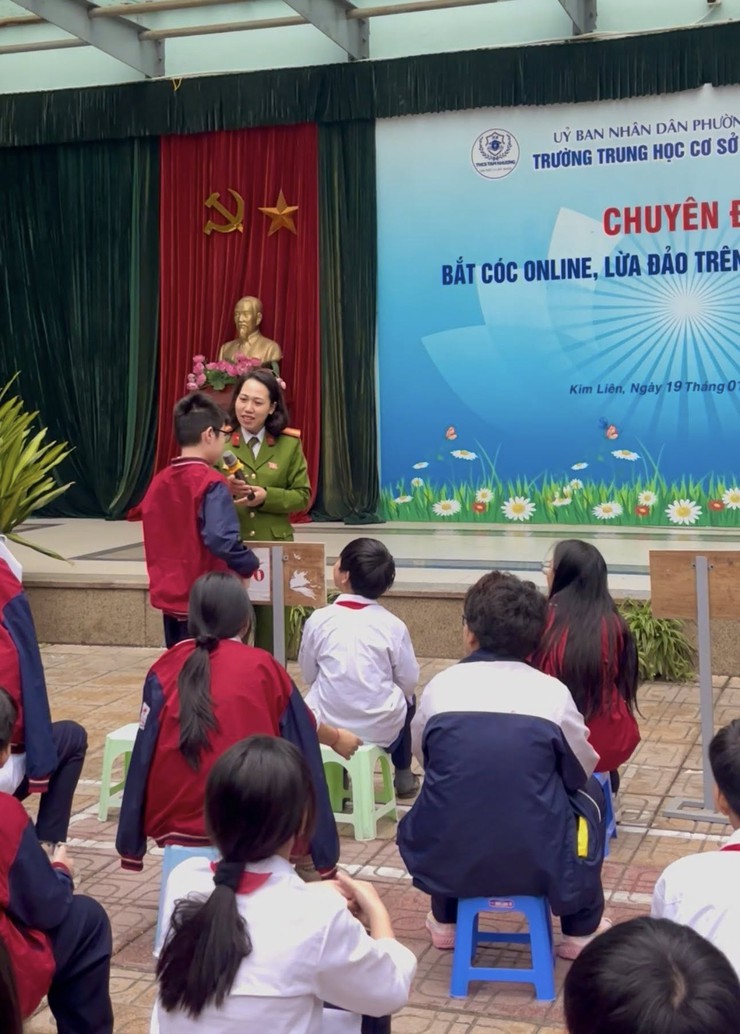 TUYÊN TRUYỀN, PHỔ BIẾN PHÁP LUẬT – CHUNG TAY BẢO VỆ THIẾU NHI TRÊN ĐỊA BÀN PHƯỜNG KIM LIÊN- Ảnh 5.