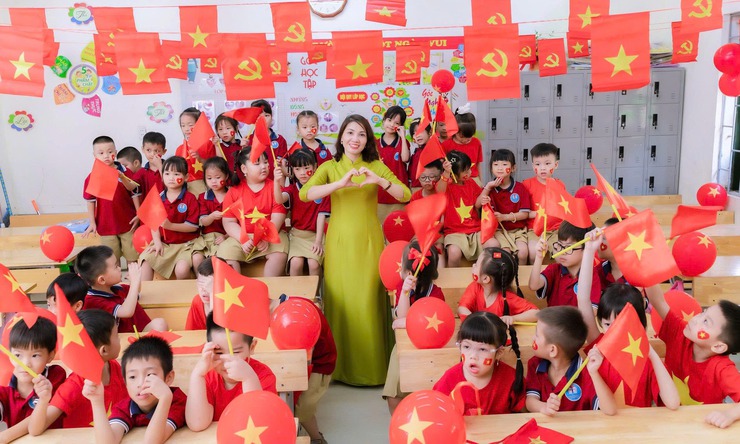 TRUNG GIÃ: RỰC RỠ CỜ HOA CHÀO MỪNG ĐẠI HỘI XIV CỦA ĐẢNG- Ảnh 9.