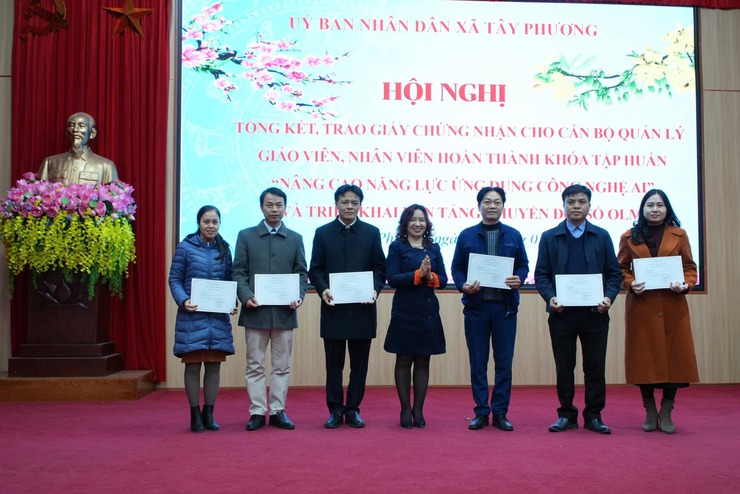 Hội nghị tổng kết và trao giấy chứng nhận khóa tập huấn “Nâng cao năng lực ứng dụng công nghệ AI”, triển khai nền tảng chuyển đổi số OLM- Ảnh 4.