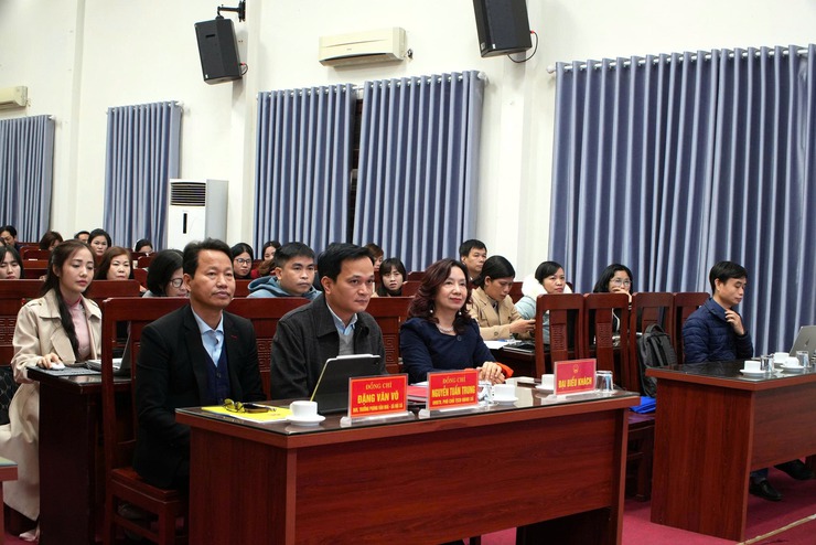 Hội nghị tổng kết và trao giấy chứng nhận khóa tập huấn “Nâng cao năng lực ứng dụng công nghệ AI”, triển khai nền tảng chuyển đổi số OLM- Ảnh 1.