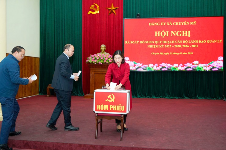 Chuyên Mỹ rà soát, bổ sung quy hoạch cán bộ lãnh đạo, quản lý, nhiệm kỳ 2025-2030, 2026-2031- Ảnh 3.