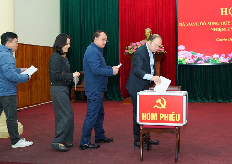 Chuyên Mỹ rà soát, bổ sung quy hoạch cán bộ lãnh đạo, quản lý, nhiệm kỳ 2025-2030, 2026-2031- Ảnh 4.