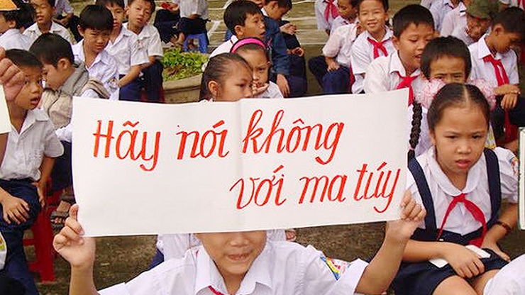 Công an xã Chuyên Mỹ tăng cường công tác phòng chống tệ nạn buôn bán, sử dụng ma túy trên địa bàn.- Ảnh 1.