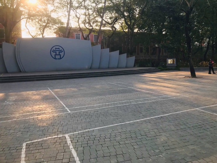 ỦY BAN MẶT TRẬN TỔ QUỐC VIỆT NAM PHƯỜNG KIM LIÊN RA QUÂN TỔNG VỆ SINH MÔI TRƯỜNG- Ảnh 6.