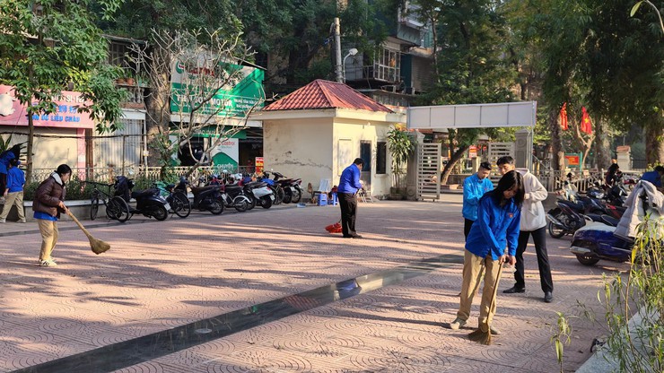 ĐÓN XUÂN MỚI 2026: CHUNG TAY GÌN GIỮ GIÁ TRỊ LỊCH SỬ - VĂN HÓA PHƯỜNG KIM LIÊN- Ảnh 3.