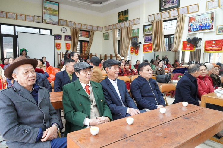 Câu lạc bộ Sức khỏe ngoài trời Người cao tuổi Chúc Sơn tổng kết phong trào dưỡng sinh giai đoạn 2015 – 2025- Ảnh 9.