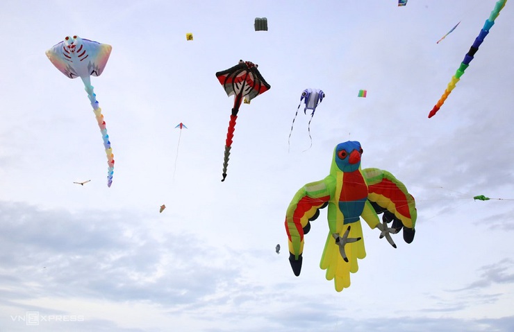 Phường Từ Liêm tăng cường tuyên truyền: Không thả diều, không bay flycam tại khu vực tổ chức các hoạt động phục vụ Đại hội Đảng toàn quốc

- Ảnh 2.