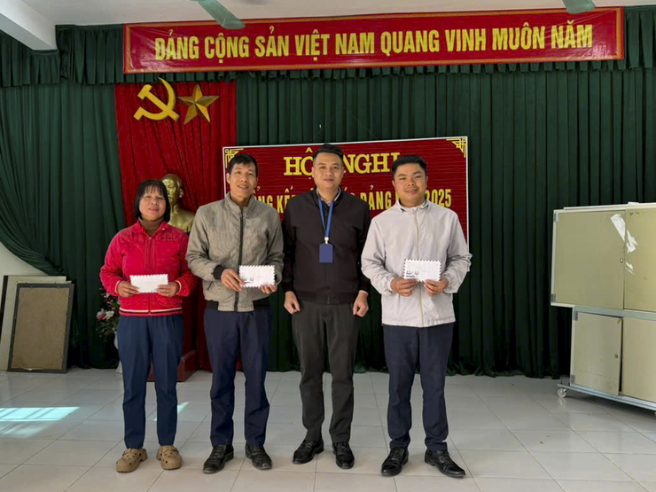 Vốn vay ưu đãi đồng hành cùng hộ nghèo và đối tượng chính sách xã Thanh Oai- Ảnh 4.