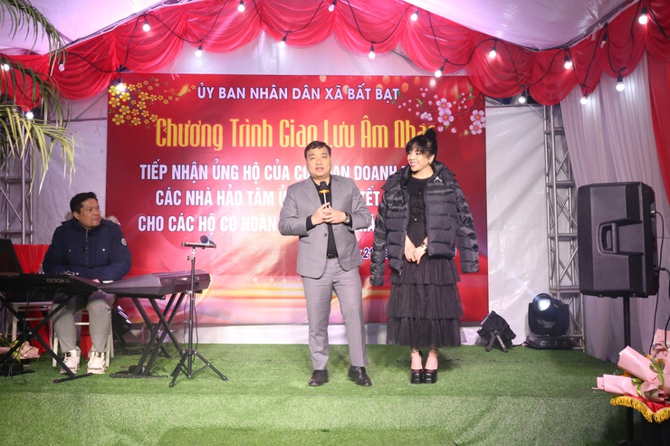 Gần 500 triệu đồng chăm lo Tết cho người nghèo từ chương trình "Đêm nhạc tết yêu thương xuân Bính Ngọ 2026"- Ảnh 14.