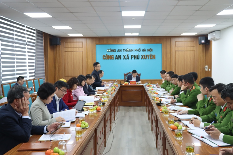 Hội nghị làm việc giữa Đảng ủy xã Phú Xuyên và Ban Chỉ huy Công an xã- Ảnh 1.