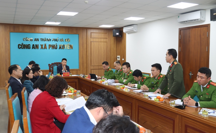 Hội nghị làm việc giữa Đảng ủy xã Phú Xuyên và Ban Chỉ huy Công an xã- Ảnh 4.