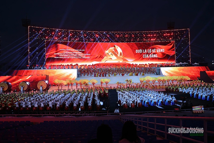 Dưới lá cờ vẻ vang của Đảng: Khát vọng Việt Nam trong kỷ nguyên mới- Ảnh 1.
