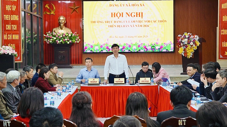 THƯỜNG TRỰC ĐẢNG ỦY XÃ HÒA XÁ LÀM VIỆC VỚI CÁC THÔN, ĐỊNH HƯỚNG NHIỆM VỤ NĂM 2026- Ảnh 1.