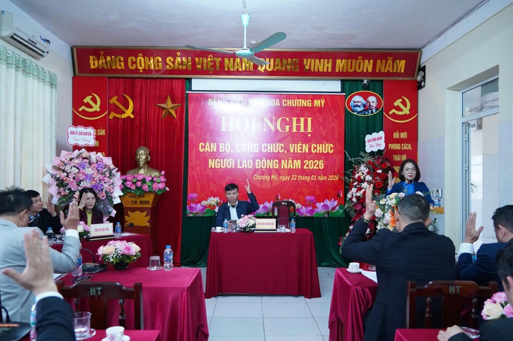 Bệnh viện đa khoa Chương Mỹ tổ chức hội nghị cán bộ, công chức, viên chức, người lao động năm 2025- Ảnh 10.