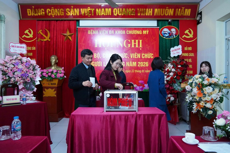 Bệnh viện đa khoa Chương Mỹ tổ chức hội nghị cán bộ, công chức, viên chức, người lao động năm 2025- Ảnh 8.