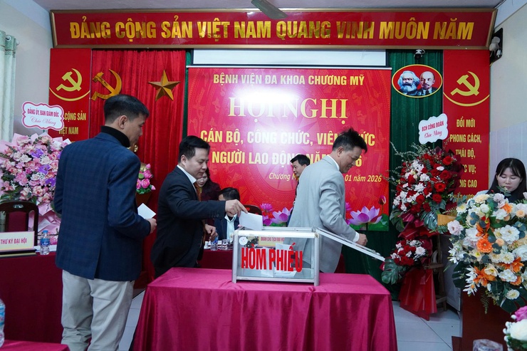 Bệnh viện đa khoa Chương Mỹ tổ chức hội nghị cán bộ, công chức, viên chức, người lao động năm 2025- Ảnh 9.