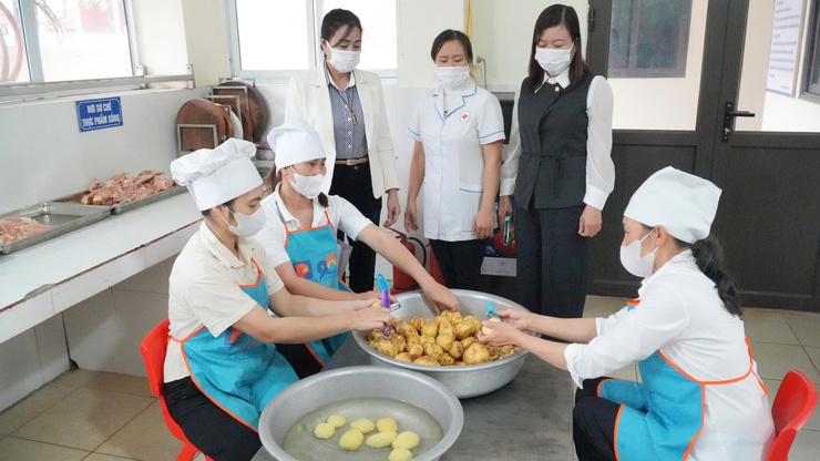 Bồi dưỡng kiến thức An toàn thực phẩm, giáo dục dinh dưỡng kết hợp vận động- Ảnh 1.