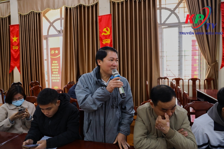 KIỀU PHÚ TRIỂN KHAI GIẢI BÓNG ĐÁ NAM, NỮ CHÀO MỪNG ĐẠI HỘI ĐẢNG TOÀN QUỐC LẦN THỨ XIV- Ảnh 9.