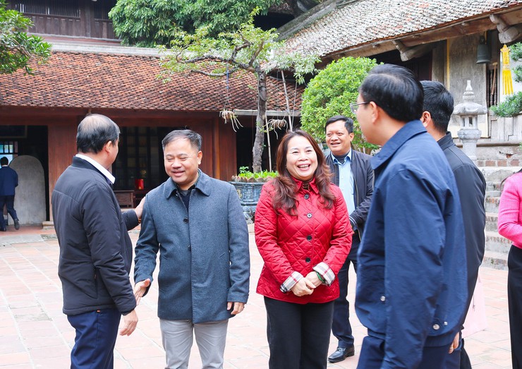 Đoàn đại biểu Đảng bộ tỉnh ủy tỉnh Tây Ninh tham dự đại hội XIV của Đảng dâng hương, vãn cảnh Chùa Thầy- Ảnh 14.