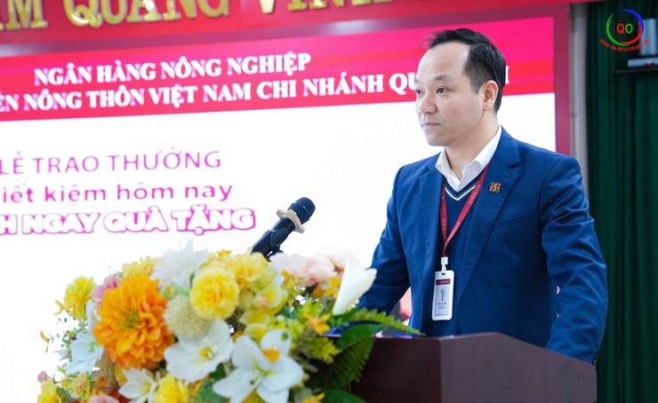 AGRIBANK CHI NHÁNH QUỐC OAI TRAO THƯỞNG CHƯƠNG TRÌNH "TIẾT KIỆM HÔM NAY – RINH NGAY QUÀ TẶNG", TIẾP TỤC TRIỂN KHAI NHIỀU ƯU ĐÃI HẤP DẪN CHO KHÁCH HÀNG- Ảnh 3.