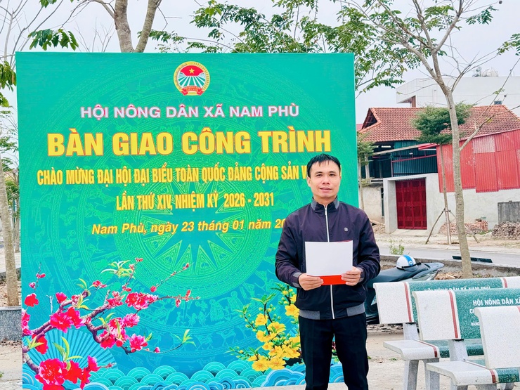 Hội Nông dân xã Nam Phù bàn giao công trình “Ghế đá” – việc làm nhỏ, ý nghĩa lớn chào mừng Đại hội XIV của Đảng- Ảnh 7.