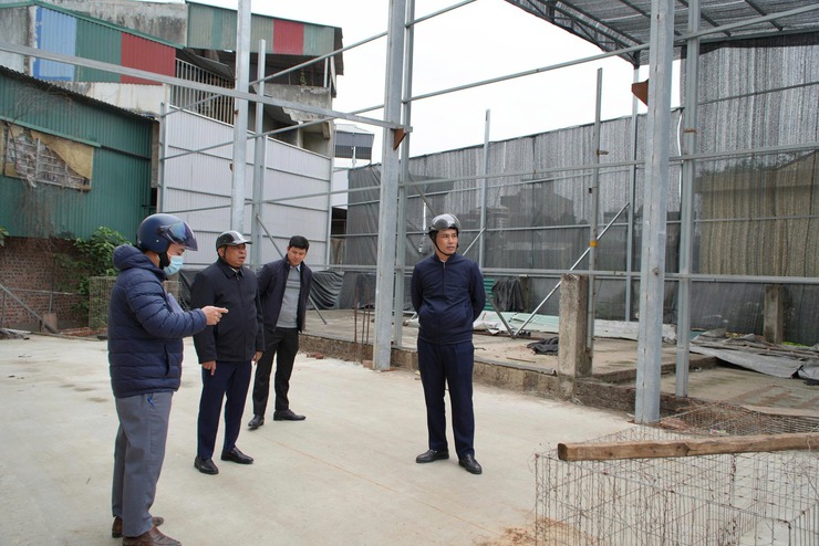 Xã Tây Phương kiểm tra các trường hợp vi phạm đất đai trước thời điểm cưỡng chế- Ảnh 1.