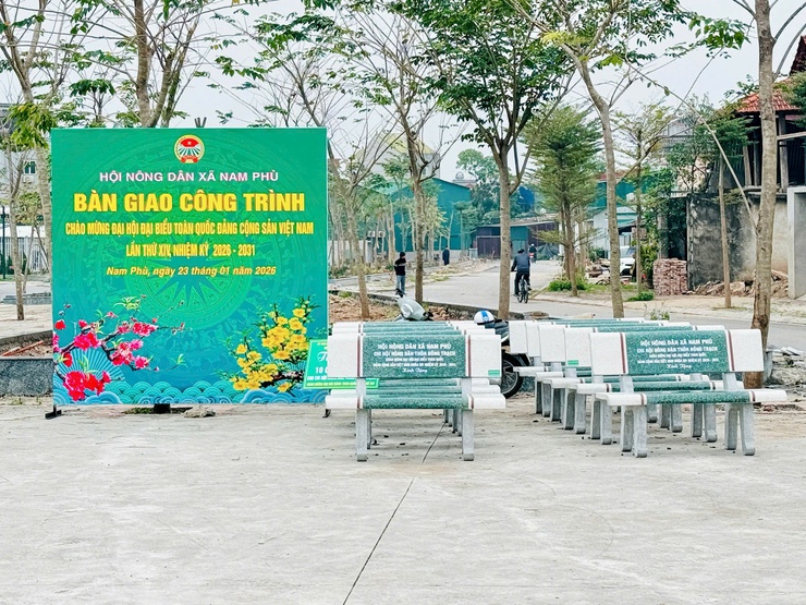 Hội Nông dân xã Nam Phù bàn giao công trình “Ghế đá” – việc làm nhỏ, ý nghĩa lớn chào mừng Đại hội XIV của Đảng- Ảnh 8.