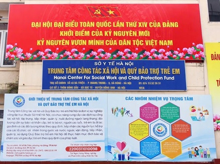 Trang trí khánh tiết chào mừng Đại hội Đảng toàn quốc lần thứ XIV và đón Tết Nguyên đán Bính Ngọ
- Ảnh 1.