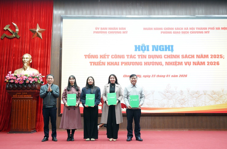 04 tập thể và 39 cá nhân có thành tích xuất sắc trong công tác tín dụng chính sách xã hội năm 2025 được biểu dương, khen thưởng- Ảnh 3.