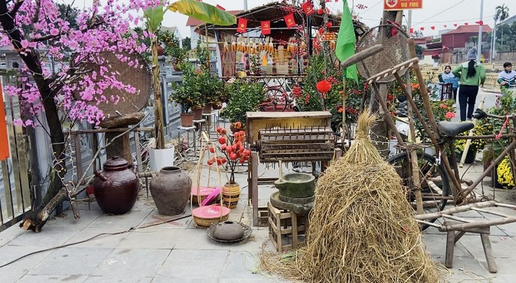 Lãnh đạo UBND – UBMTTQ xã Phúc Thọ thăm, gắn biển mô hình "Ngõ xóm văn minh – Đoàn kết" thôn Bướm, chào mừng Đại hội đại biểu toàn quốc lần thứ XIV của Đảng- Ảnh 6.