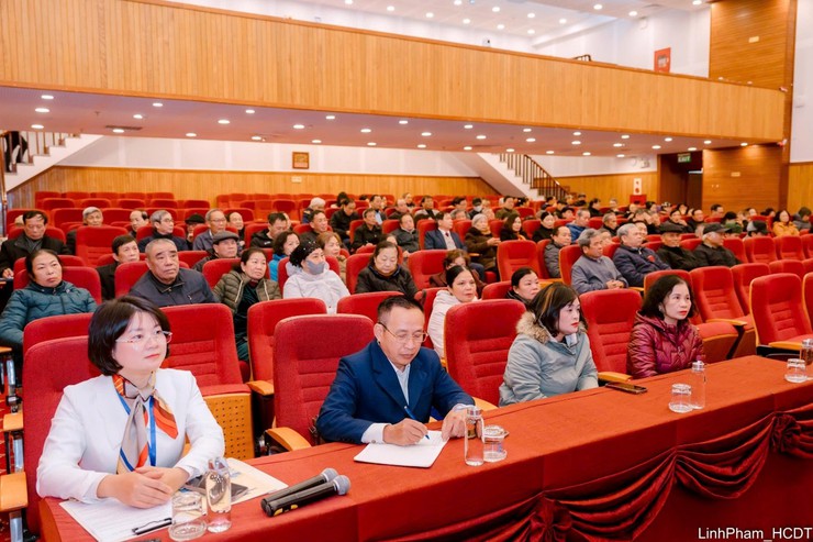 ỦY BAN NHÂN DÂN PHƯỜNG VIỆT HƯNG SẴN SÀNG TỔ CHỨC CÁC LỄ HỘI XUÂN BÍNH NGỌ VUI TƯƠI, ĐẢM BẢO AN TOÀN THỰC PHẨM - Ảnh 3.