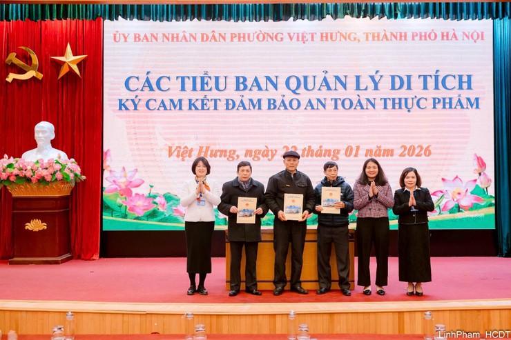 ỦY BAN NHÂN DÂN PHƯỜNG VIỆT HƯNG SẴN SÀNG TỔ CHỨC CÁC LỄ HỘI XUÂN BÍNH NGỌ VUI TƯƠI, ĐẢM BẢO AN TOÀN THỰC PHẨM - Ảnh 9.