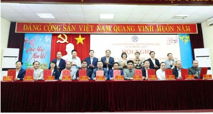 XÃ THANH TRÌ DỰ HỘI NGHỊ TỔNG KẾT CÔNG TÁC THI ĐUA, KHEN THƯỞNG NĂM 2025 – CỤM THI ĐUA SỐ 7 THÀNH PHỐ HÀ NỘI- Ảnh 3.
